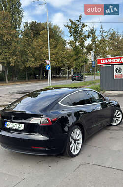 Седан Tesla Model 3 2018 в 
