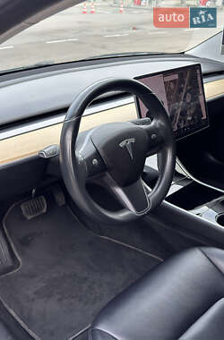 Седан Tesla Model 3 2018 в 