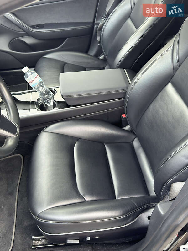 Седан Tesla Model 3 2018 в Києві фото 22 Седан Tesla Model 3 2018 в Києві