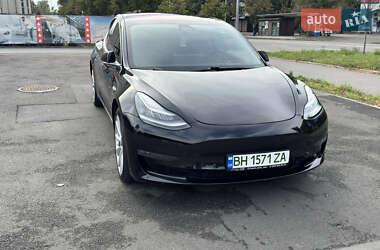 Седан Tesla Model 3 2018 в 