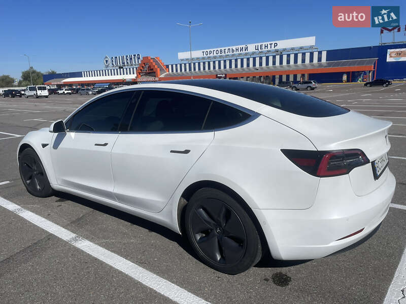 Седан Tesla Model 3 2019 в Львові фото 4 Седан Tesla Model 3 2019 в Львові