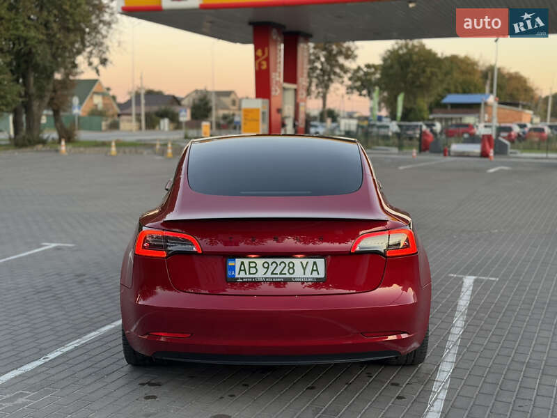 Седан Tesla Model 3 2022 в Вінниці
