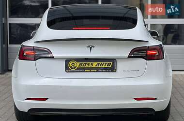 Седан Tesla Model 3 2019 в 