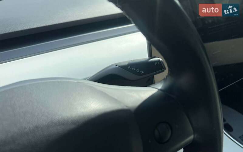 Седан Tesla Model 3 2019 в Ивано-Франковске