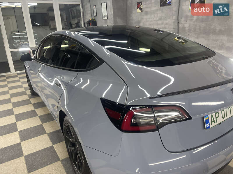 Седан Tesla Model 3 2021 в Запорожье