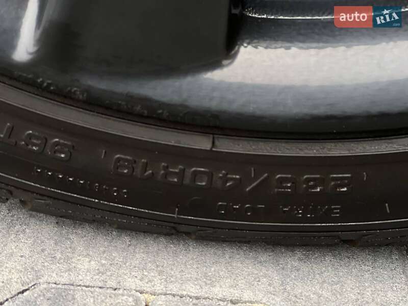 Седан Tesla Model 3 2021 в Киеве