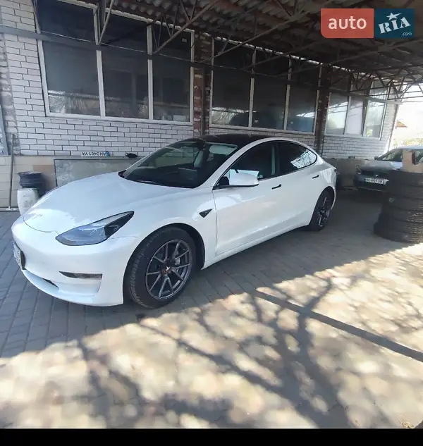 Tesla Model 3 2023 VIN 5YJ3E1EA3PF471092 фото оголошення 7 з 47