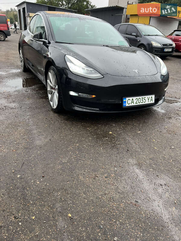Tesla Model 3 2018
