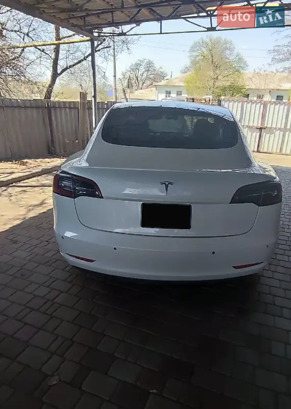 Tesla Model 3 2023 VIN 5YJ3E1EA3PF471092 фото оголошення 4 з 47