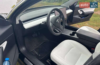 Седан Tesla Model 3 2020 в 