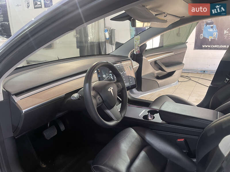 Седан Tesla Model 3 2021 в Запорожье