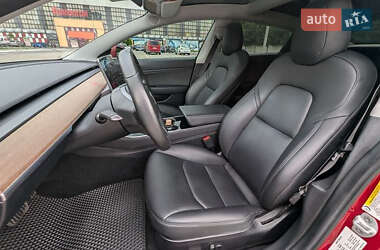 Седан Tesla Model 3 2019 в 