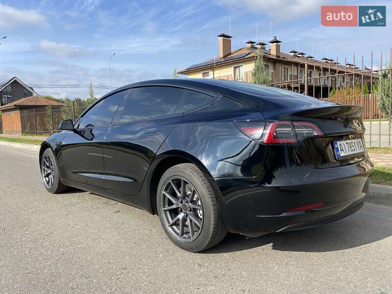 Седан Tesla Model 3 2023 в Киеве фото 6 Седан Tesla Model 3 2023 в Киеве