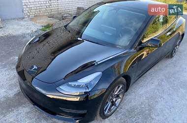 Седан Tesla Model 3 2022 в Днепре