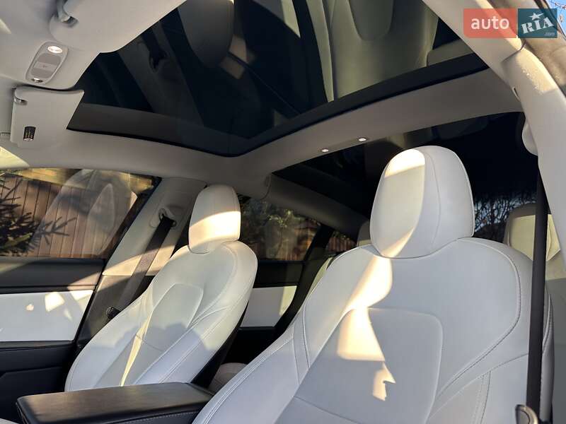 Седан Tesla Model 3 2019 в Білій Церкві