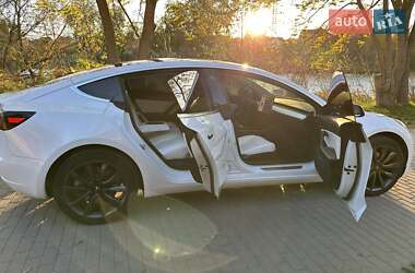 Седан Tesla Model 3 2019 в Белой Церкви