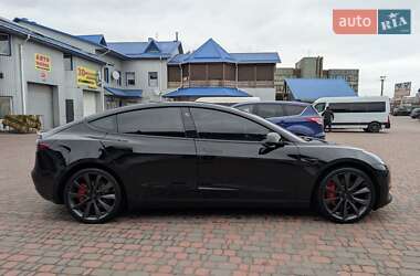 Седан Tesla Model 3 2019 в 