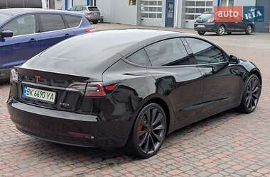 Седан Tesla Model 3 2019 в 