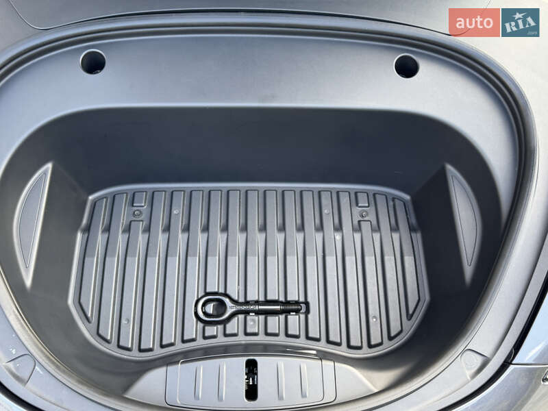 Седан Tesla Model 3 2022 в Луцьку фото 22 Седан Tesla Model 3 2022 в Луцьку