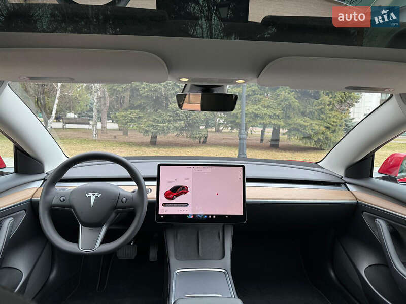 Седан Tesla Model 3 2022 в Одесі