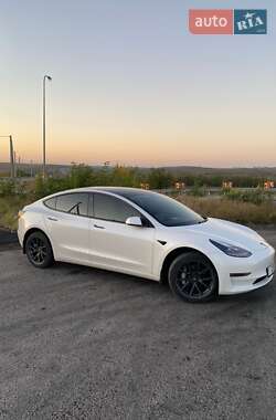 Седан Tesla Model 3 2021 в Днепре