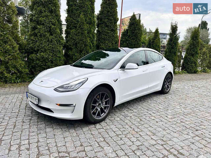 Tesla Model 3 2019