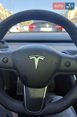 Седан Tesla Model 3 2019 в 