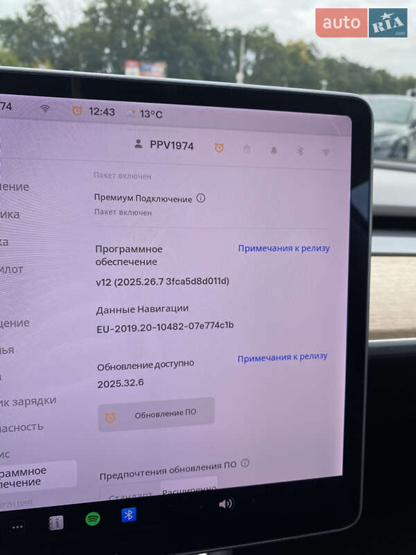 Седан Tesla Model 3 2018 в Києві