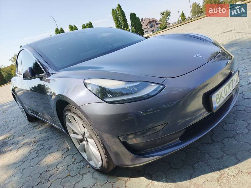 Tesla Model 3 2019