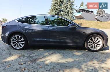 Седан Tesla Model 3 2019 в 