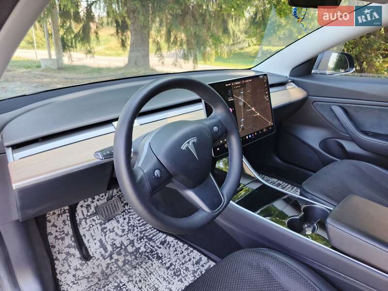 Седан Tesla Model 3 2019 в Дубно фото 16 Седан Tesla Model 3 2019 в Дубно