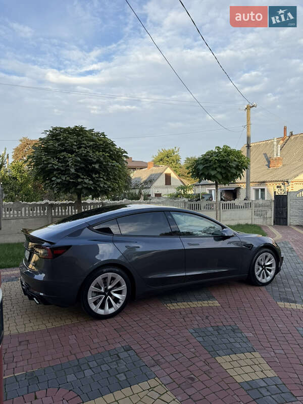 Седан Tesla Model 3 2021 в Луцьку