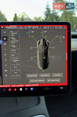 Седан Tesla Model 3 2021 в 