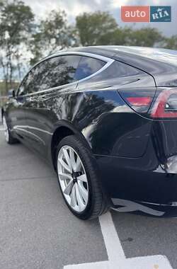 Седан Tesla Model 3 2018 в 