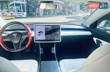 Седан Tesla Model 3 2018 в 