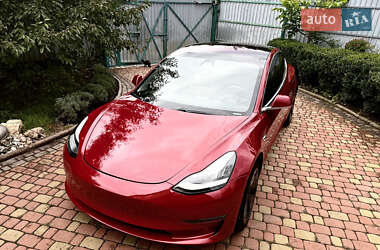Седан Tesla Model 3 2018 в 