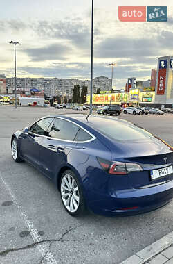 Седан Tesla Model 3 2018 в 