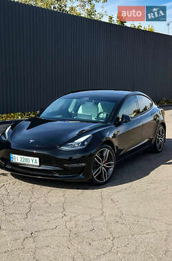 Седан Tesla Model 3 2021 в Полтаве