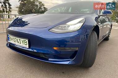Седан Tesla Model 3 2019 в 