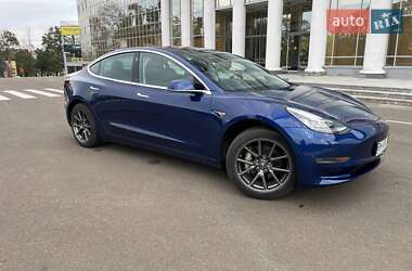 Седан Tesla Model 3 2019 в Одесі