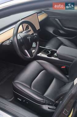 Седан Tesla Model 3 2018 в 