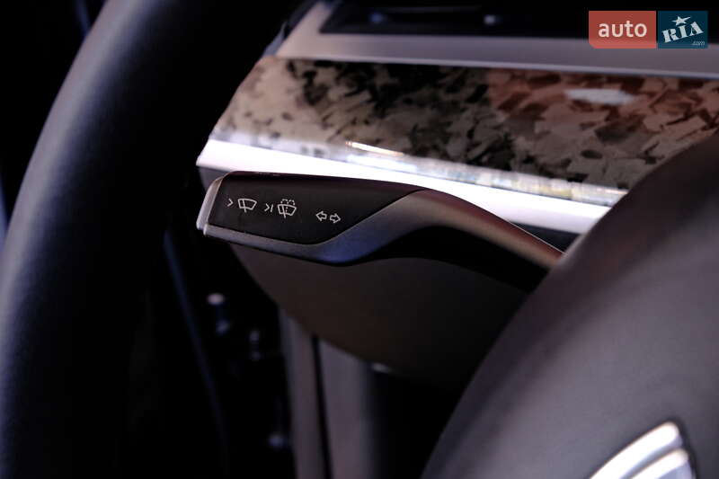 Седан Tesla Model 3 2023 в Одесі
