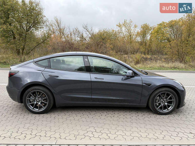 Седан Tesla Model 3 2022 в Києві фото 16 Седан Tesla Model 3 2022 в Києві