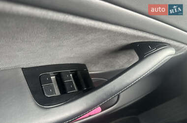 Седан Tesla Model 3 2018 в 
