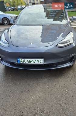 Седан Tesla Model 3 2020 в Киеве
