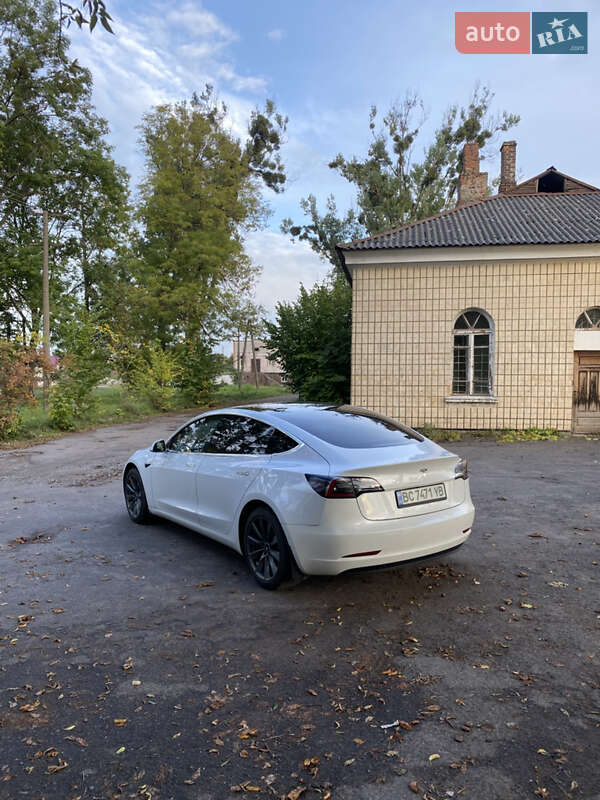 Седан Tesla Model 3 2019 в Кам'янці-Бузькій