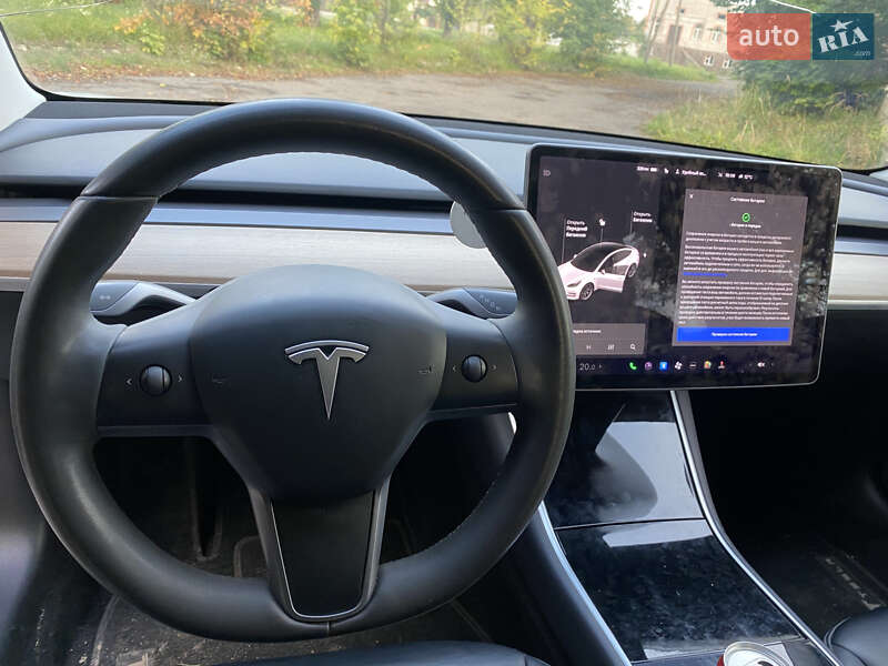 Седан Tesla Model 3 2019 в Кам'янці-Бузькій
