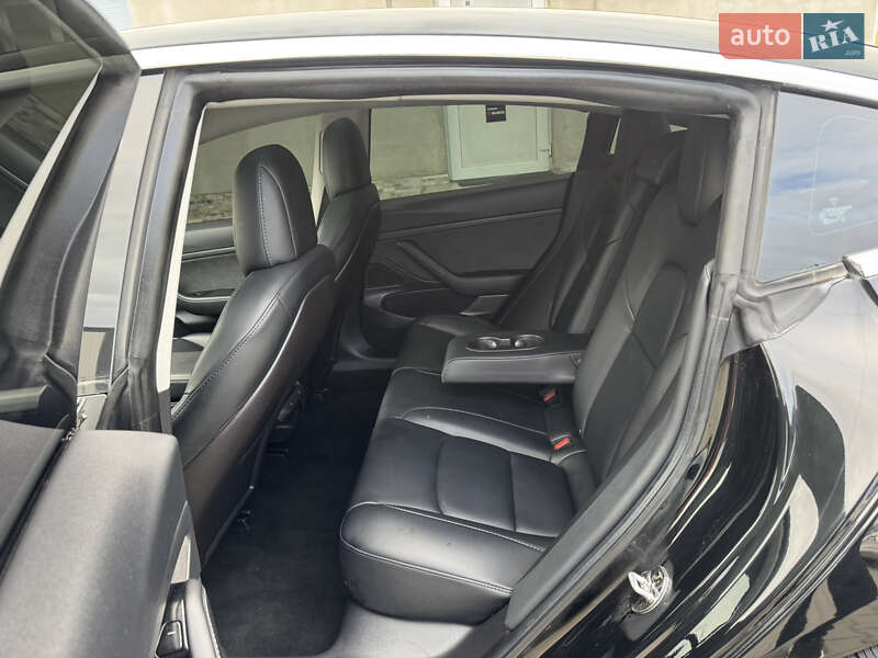 Седан Tesla Model 3 2019 в Луцьку фото 28 Седан Tesla Model 3 2019 в Луцьку