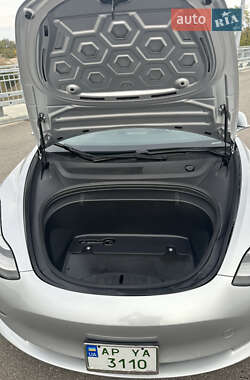 Седан Tesla Model 3 2018 в 