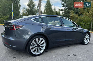 Седан Tesla Model 3 2019 в 